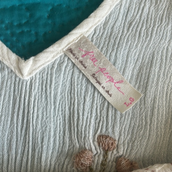 Free People embroidered babydoll top size L - Picture 6 of 9
